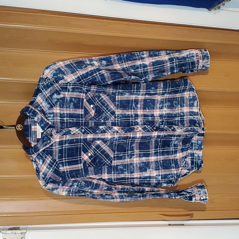 Small snap front plaid